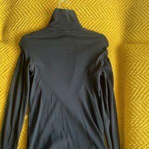 Black Eddie Bauer long sleeve turtleneck
